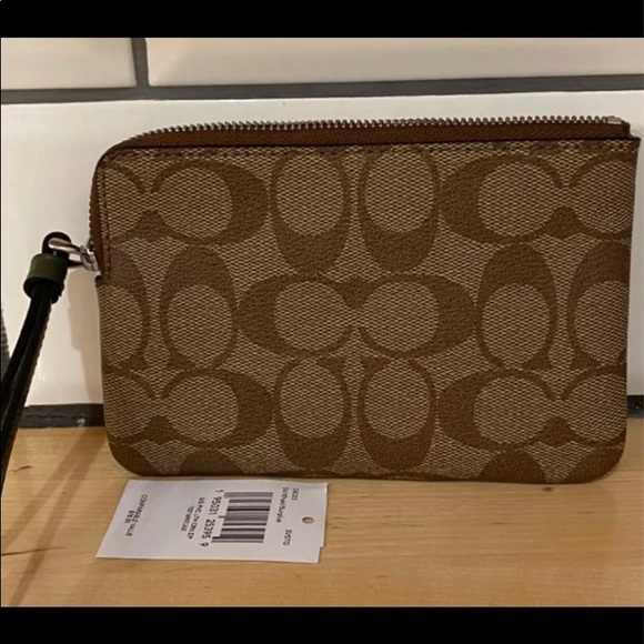 🎭NWT COACH 🎭 - Picture 6 of 6